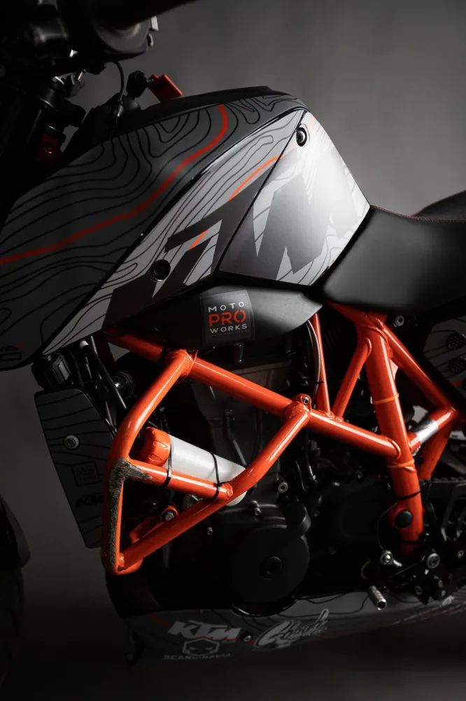 KTM 690 Duke GRAPHICS - "Topography" (Grijs/Oranje)