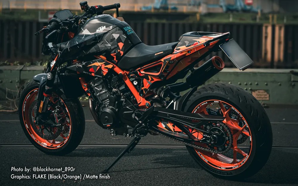 KTM 790/890 Duke GRAPHICS - "Flake" (Zwart/Oranje)