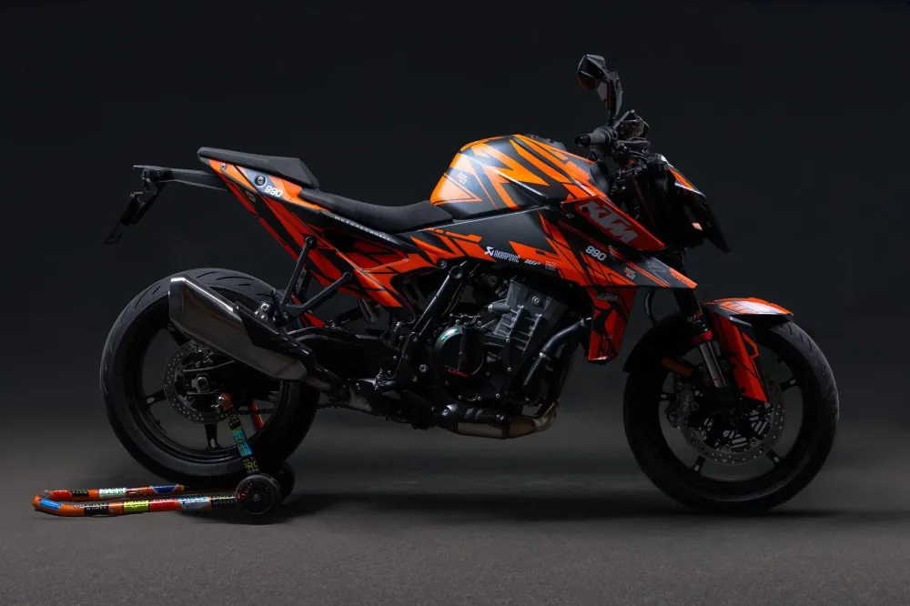 KTM 990 Duke GRAPHICS - "Pulse" (Zwart/Oranje)