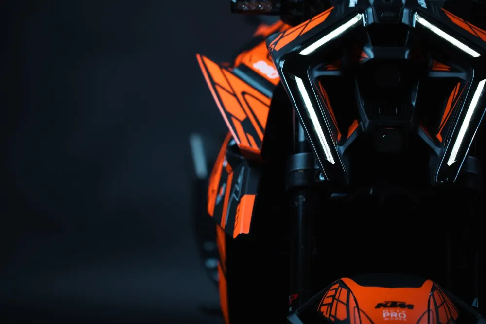 KTM 990 Duke GRAPHICS - "Pulse" (Zwart/Oranje)