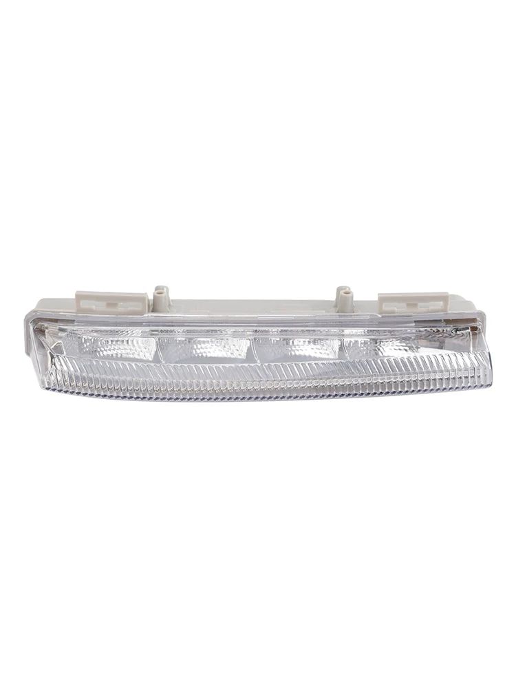 LED-dagrijverlichting rechts voor Mercedes Benz W204 S204 W212 2007-2014