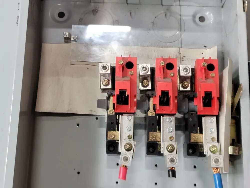 200 Amp, 600 V Non-Fused Heavy Duty Safety Switch 1HD364NF