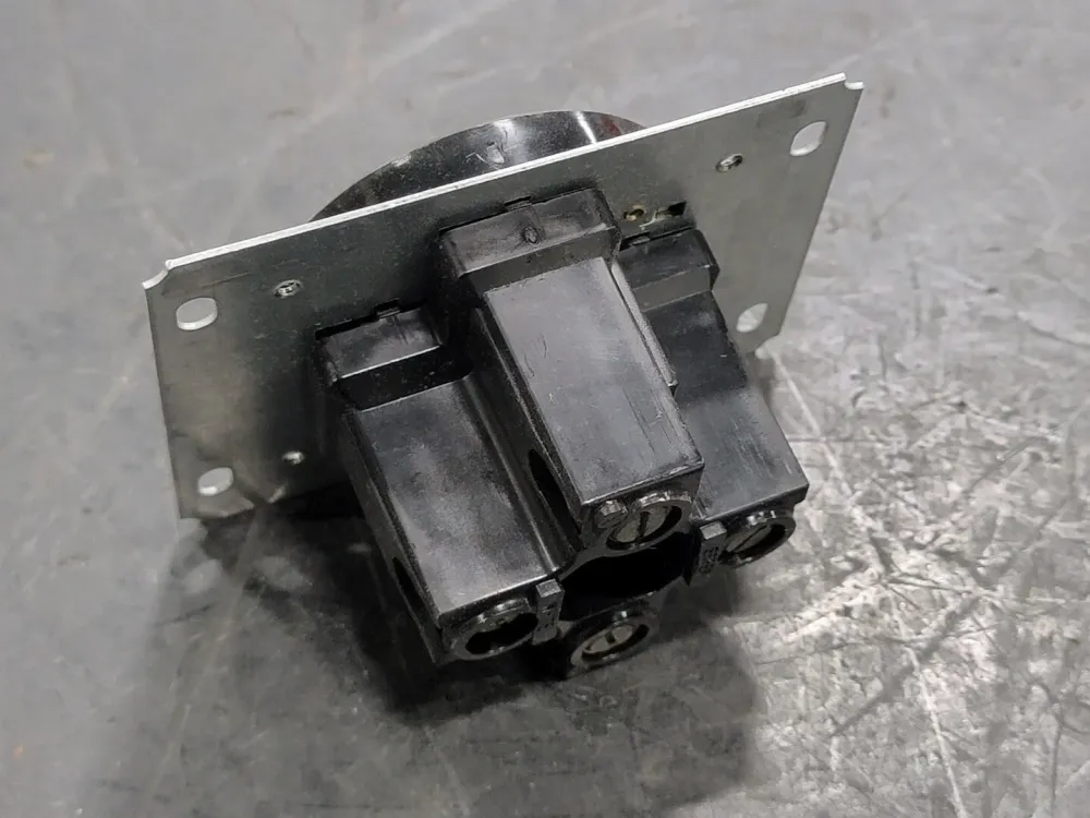 Industrieel Sterk 60A, 125/250V Flush Mount Receptacle 9460
